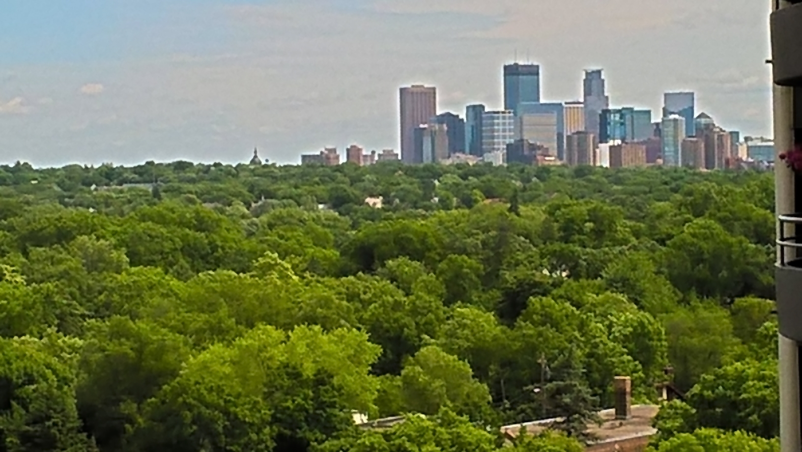 12 Stories High-Rise Building Near Lake Calhoun in Minneapolis image 7