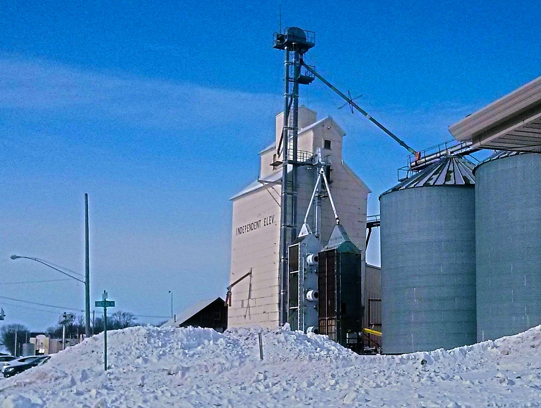 VCT Floor with Locked-Up Stripper Solution in Glencoe, MN image 3